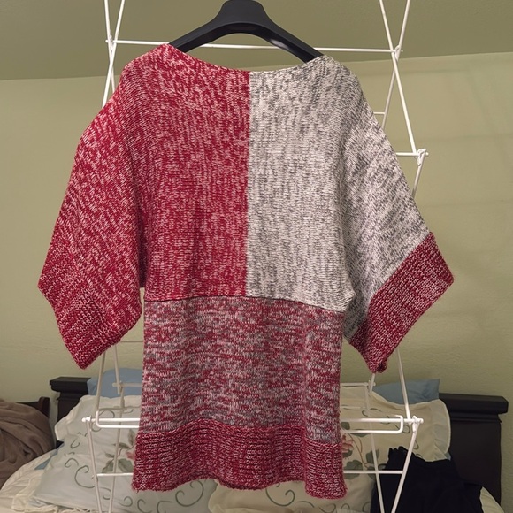 Vintage Suzie ladies sweater size large gray and red (A21) - Picture 1 of 5